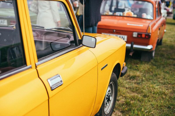 Quels types de sacs en paille privilégier pour des sorties estivales?